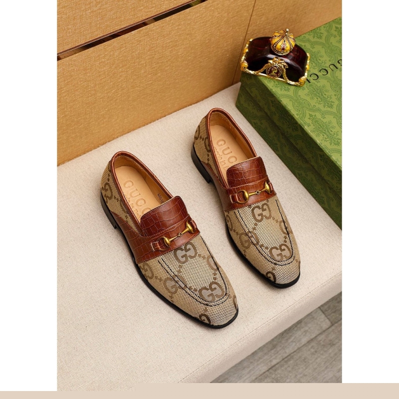 G*u*i leather shoes